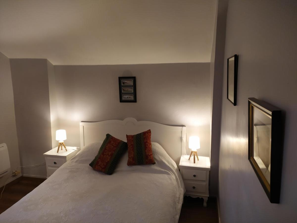 Petit Saint Hubert 1 A 4 Personnes Bed and Breakfast Velles  Eksteriør billede